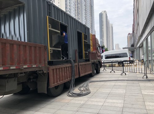 连山柴油发电机空气滤清器在不同季节的更换周期是否有差异？